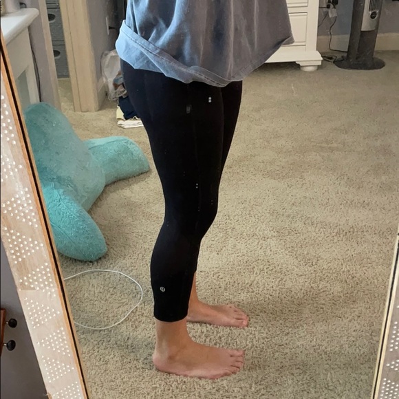 NWOT cropped Lululemon leggings! - Picture 6 of 7